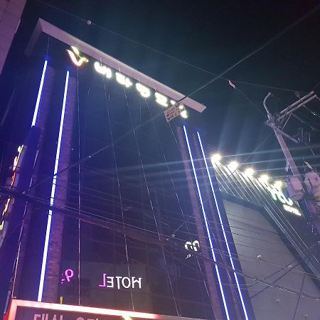Vitamin Hotel Busan Exteriör bild