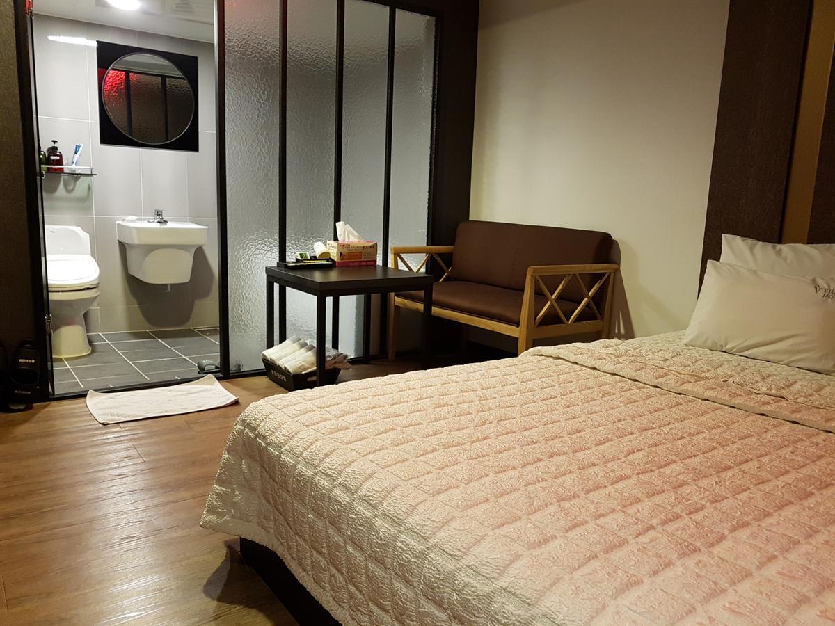 Vitamin Hotel Busan Exteriör bild