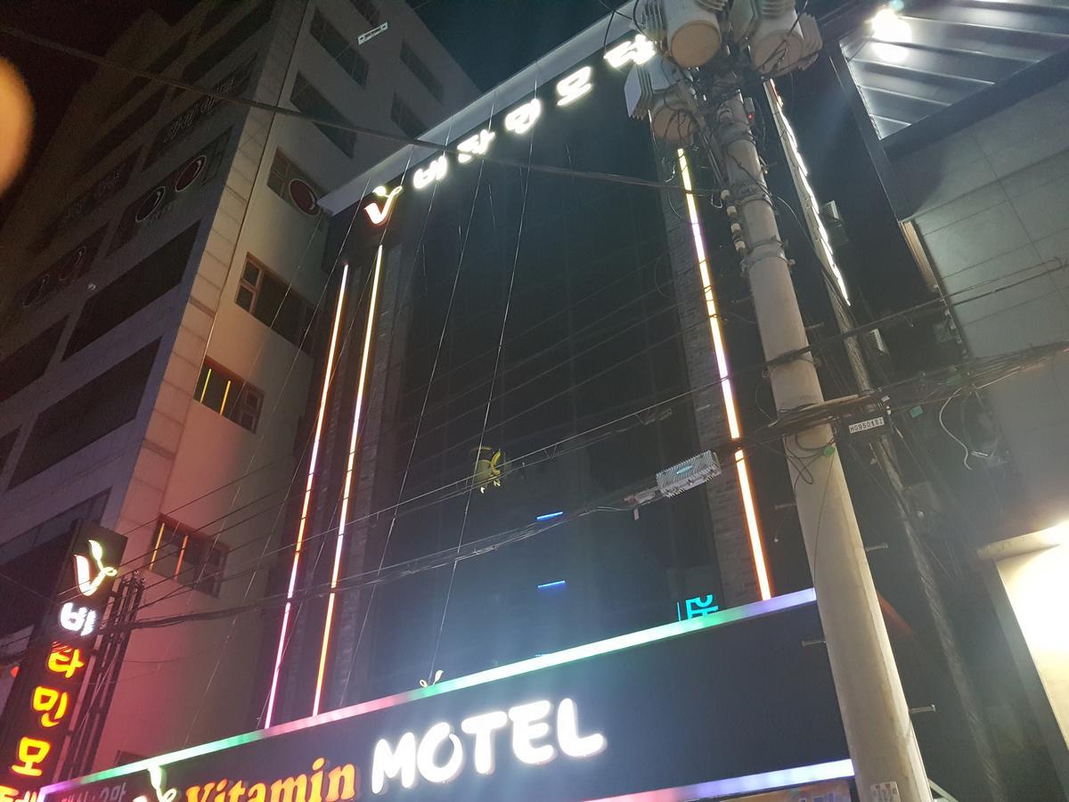 Vitamin Hotel Busan Exteriör bild