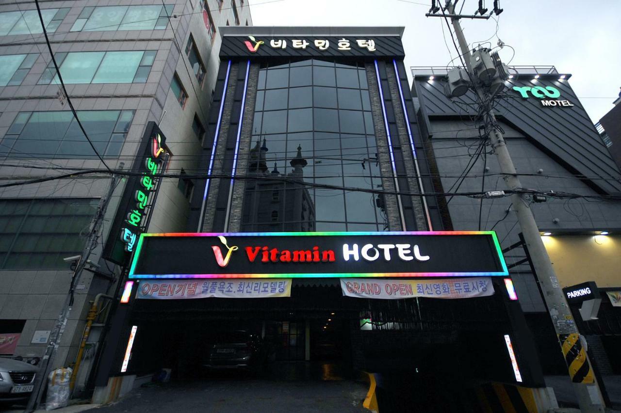 Vitamin Hotel Busan Exteriör bild