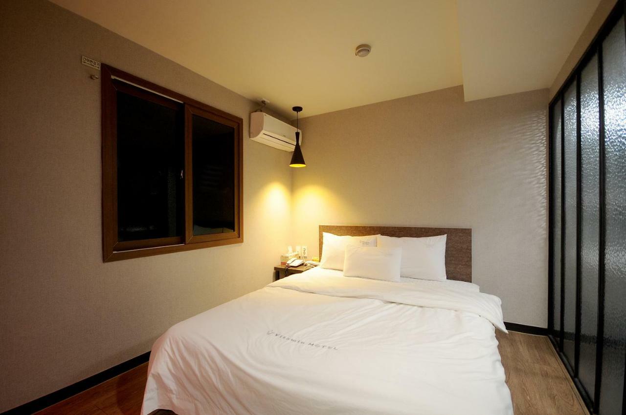 Vitamin Hotel Busan Exteriör bild