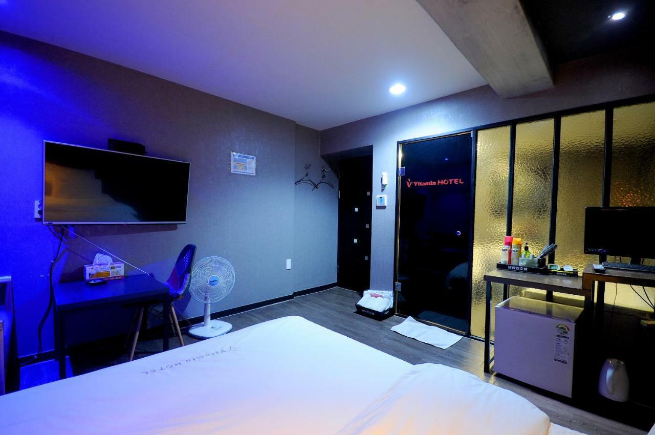Vitamin Hotel Busan Exteriör bild