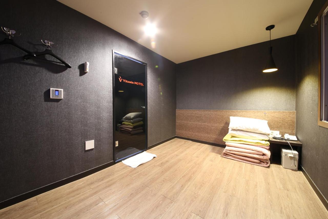 Vitamin Hotel Busan Exteriör bild